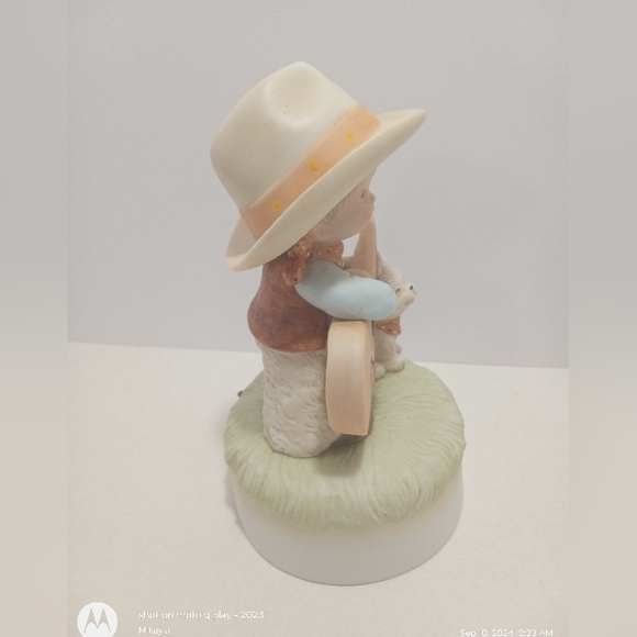 Porcelain Cowboy Kid Sankyo Music Box Plays HOME ON THE RANGE *RARE Design* - Picture 3 of 8